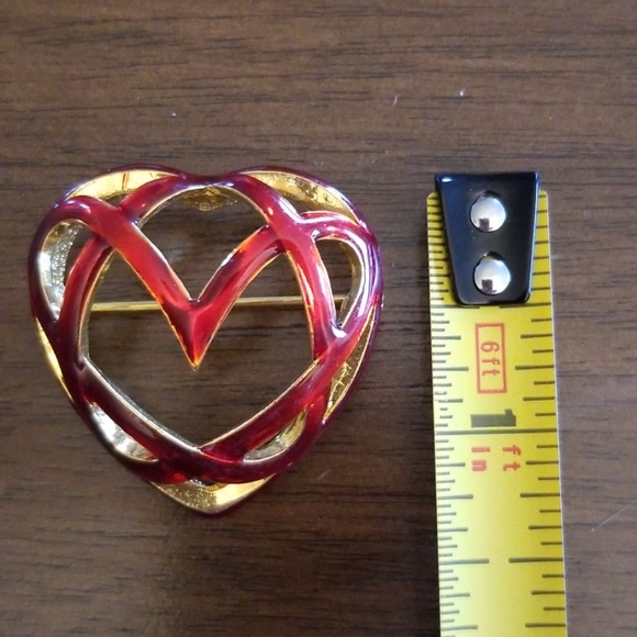 Artistic Red and Gold Heart Pin/Brooch - Picture 4 of 4